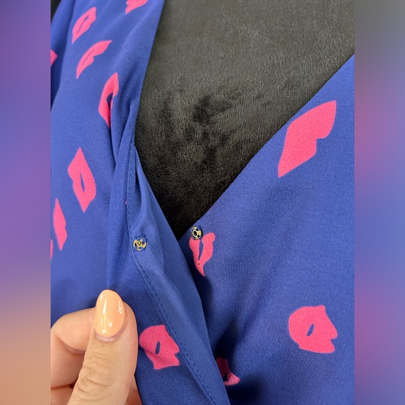 ModCloth Faux Wrap Flutter Sleeve Kiss Print Dress Size XL L12 - Picture 6 of 12